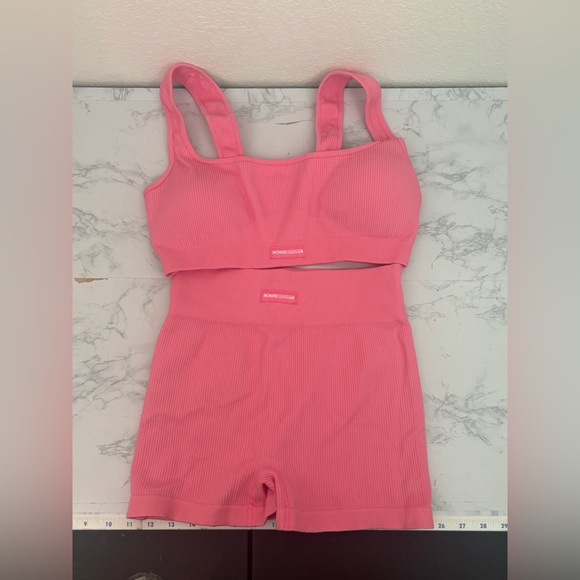 nova sport Tops - Nova Sport Activewear XL Sports Bra And Medium Bike Shorts Set Pink Ribbed